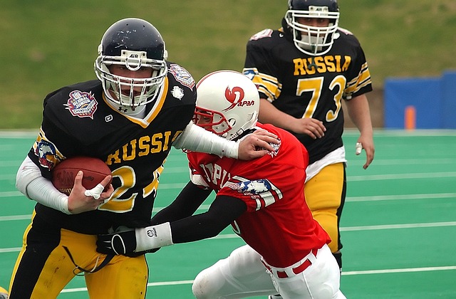 活塞vs森林狼爆发大冲突，7人遭驱逐！兰德里vs迪文霍互殴.