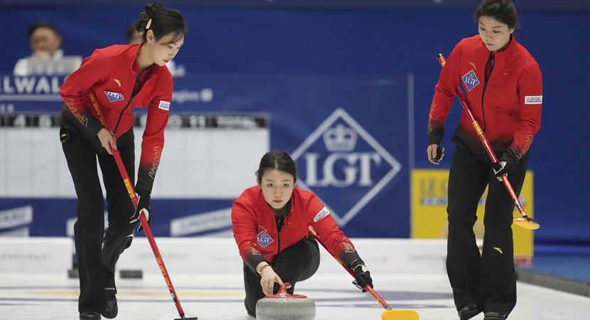 格拉利什赛后泡吧寻乐 瓜帅：我无权管球员私生活.